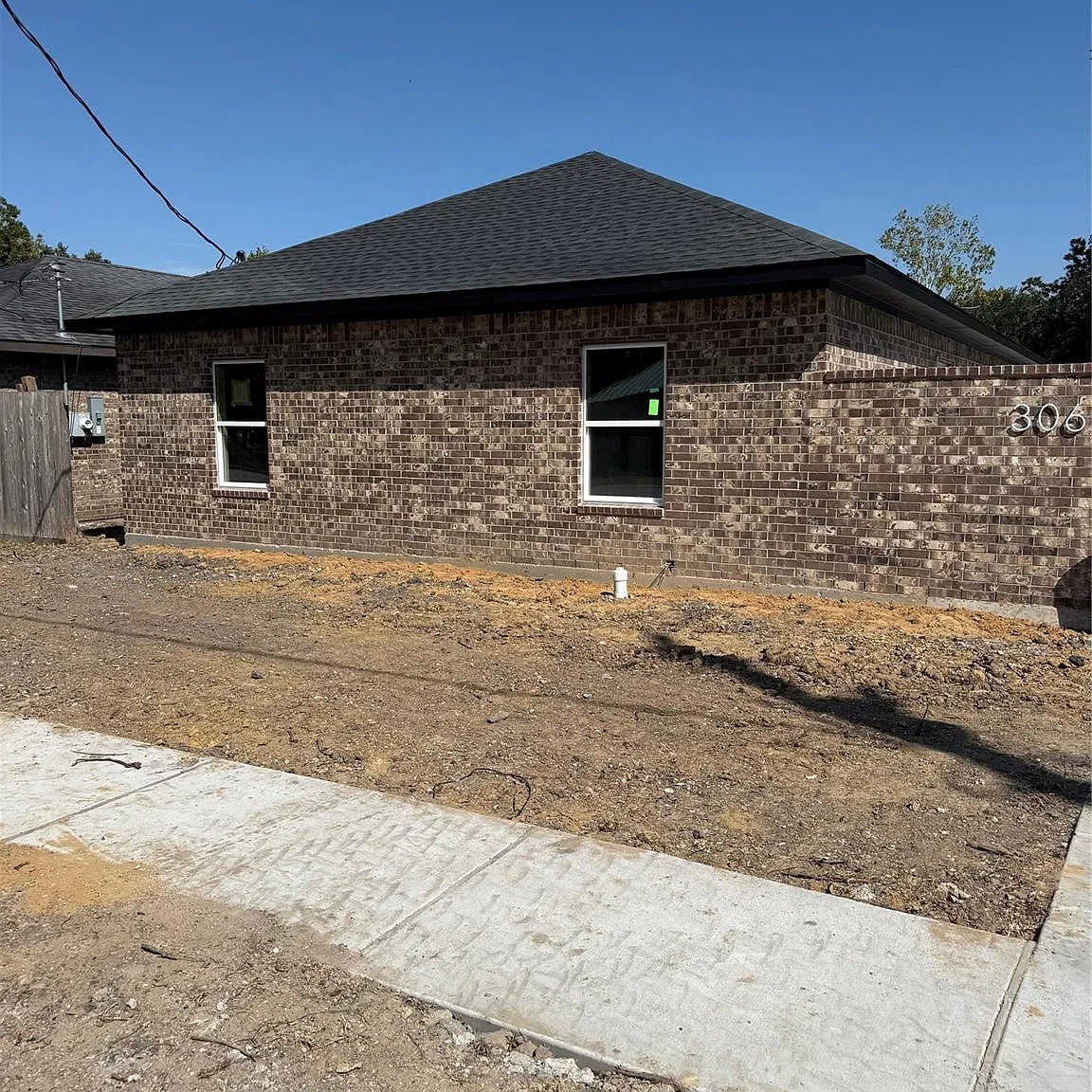 3 bed, 2.0 bath, 1225 sqft, $1,900 — Photo 1