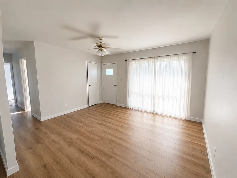 1330 Kapok St — Photo 3