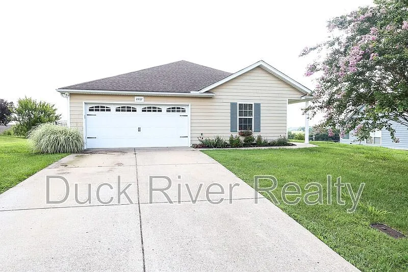 2207 Carpenter Bee Dr