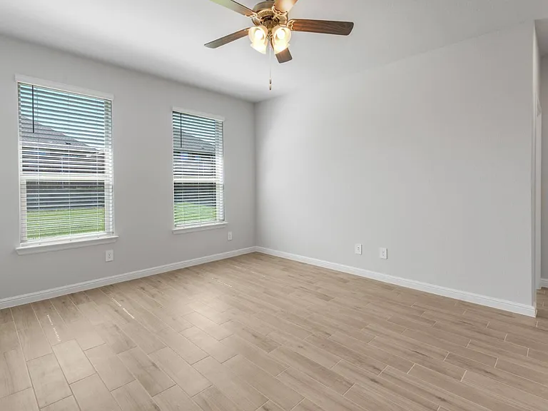 1219 Rockwater Dr — Photo 5