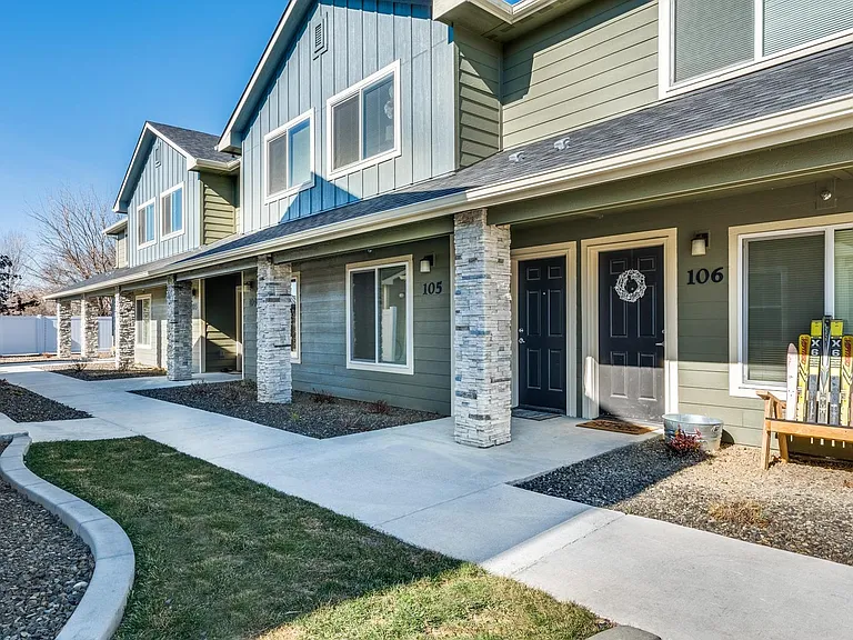 Marena Townhomes — Photo 18