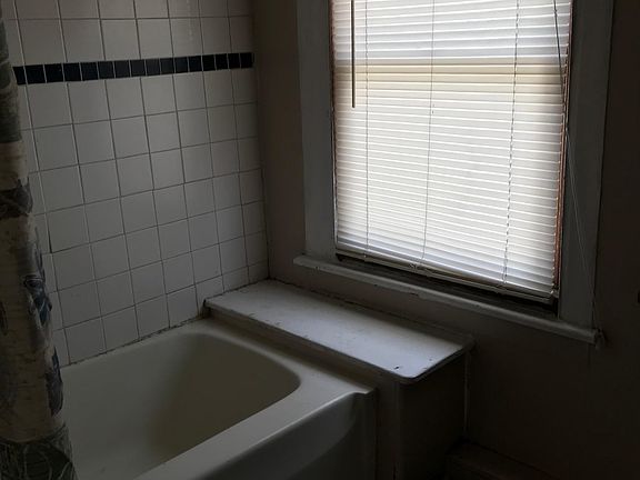 5th image of 1308 1/2 Jerome St