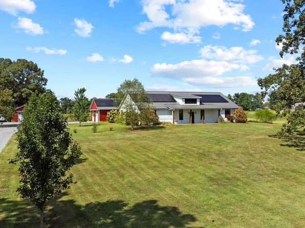 2939 Thurmond Rd, Murray, KY 42071