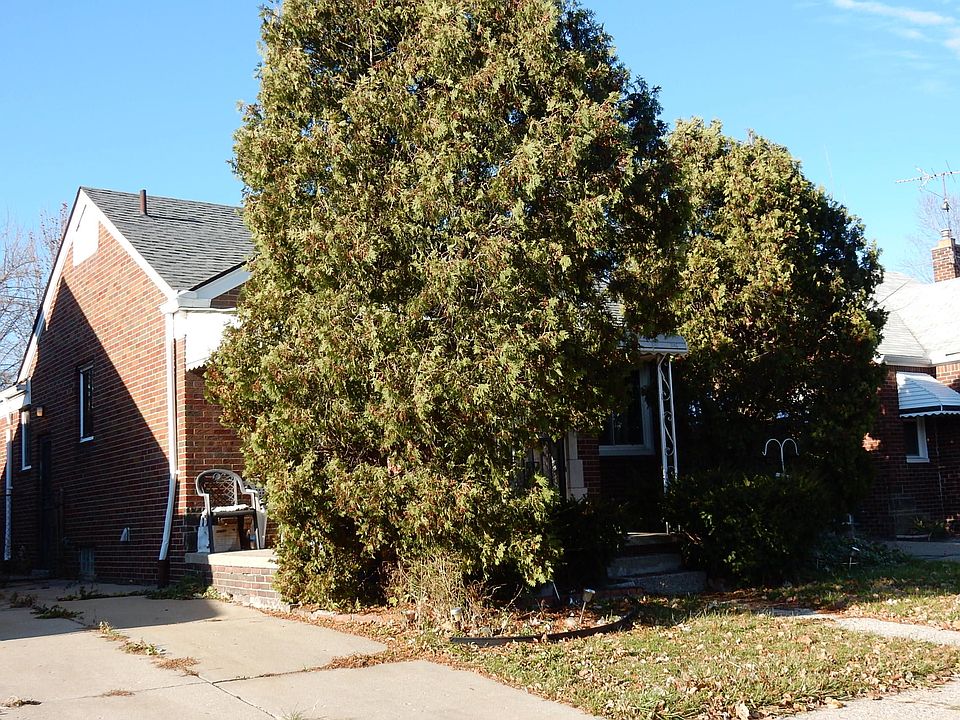 2nd image of 18935 Rockcastle St