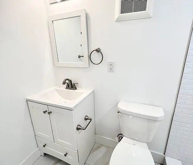 2122 N Marshall St #1 — Photo 22