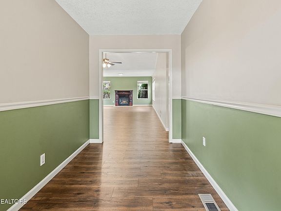 5th image of 3443 Ardennes Dr
