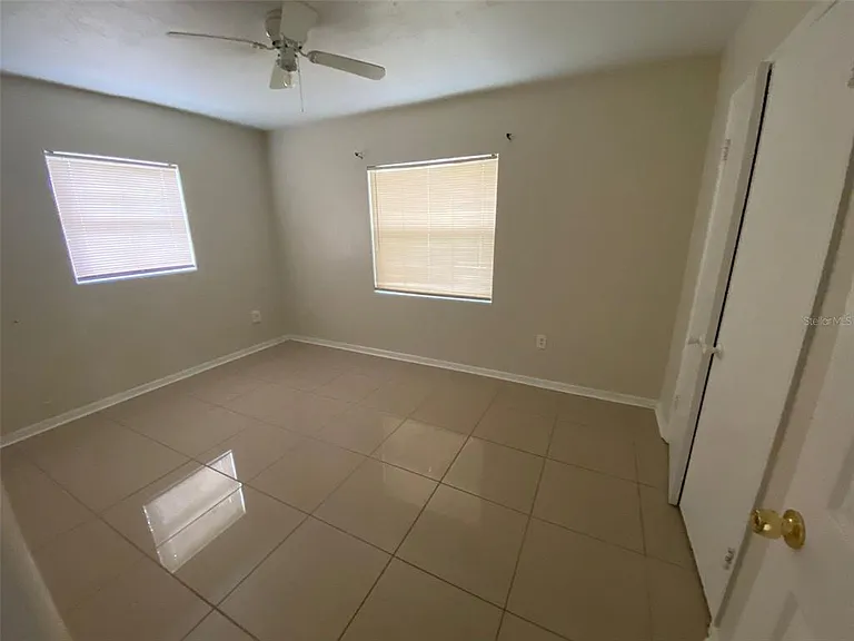 2605 Pembrook Dr — Photo 9