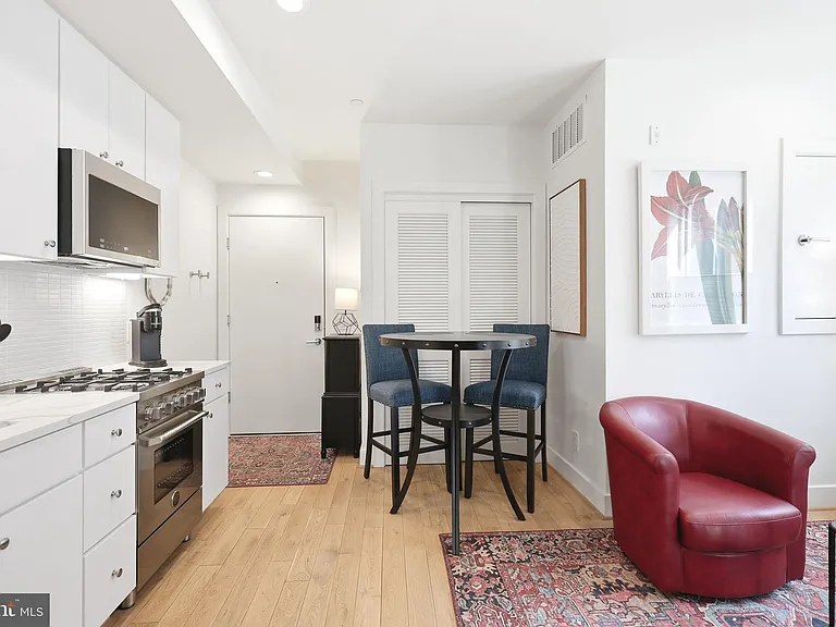 1775 Swann St NW #102 — Photo 5