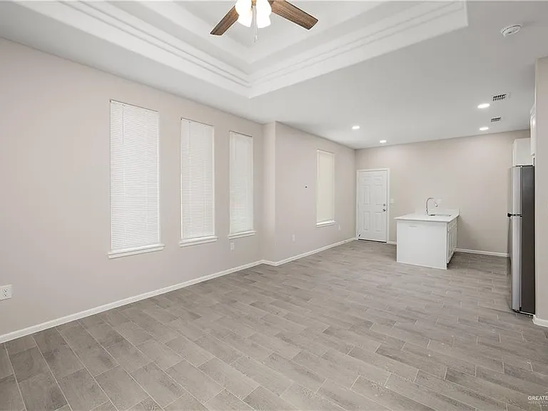 2704 W Harrison Ave #2 — Photo 5