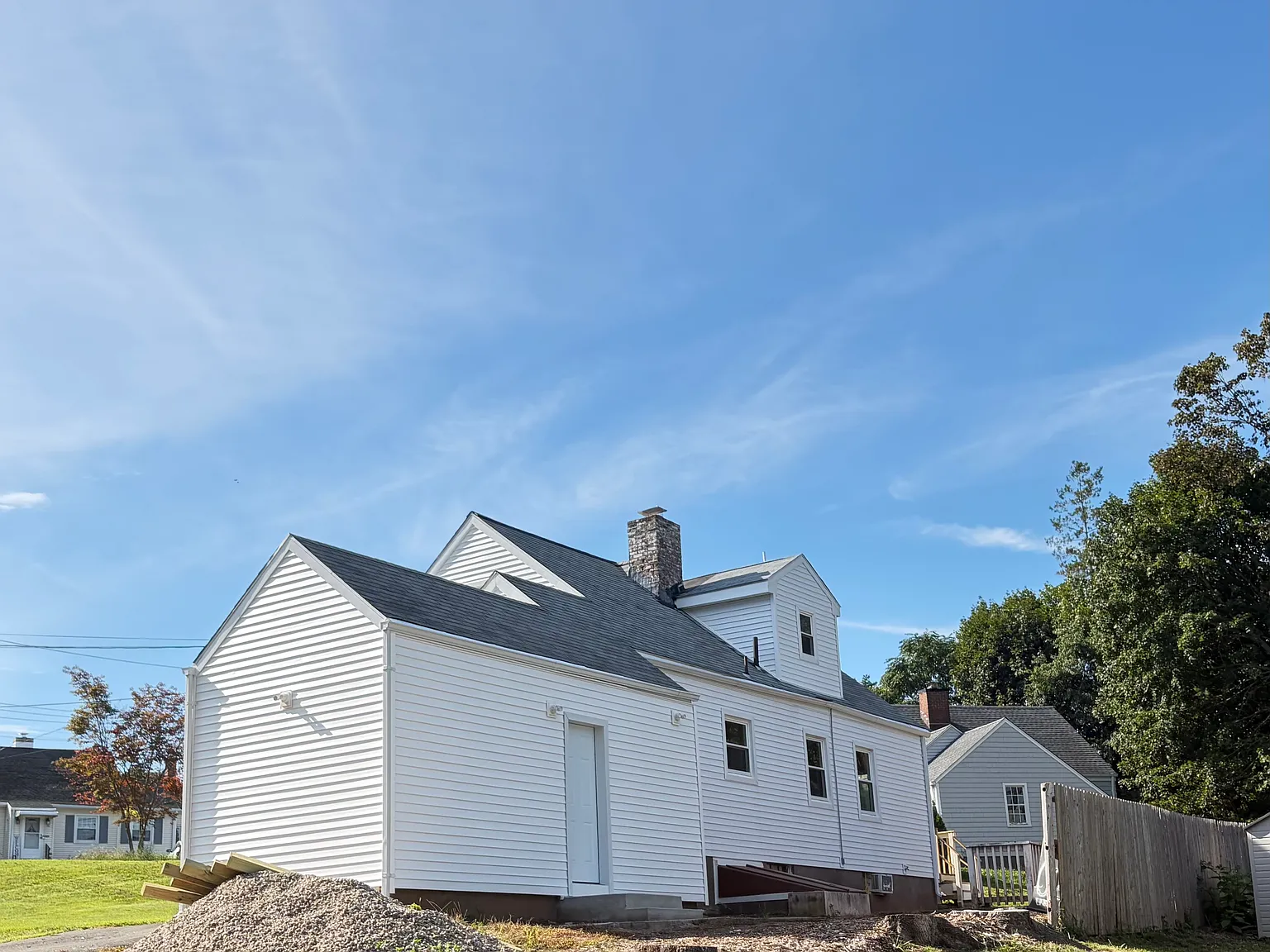 58 Barton Cir — Photo 3