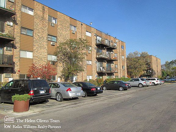 2nd image of 8923 Knight Ave APT 106