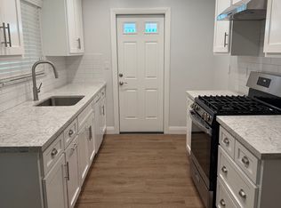 140 N Alta Vista Ave, Monrovia, CA 91016