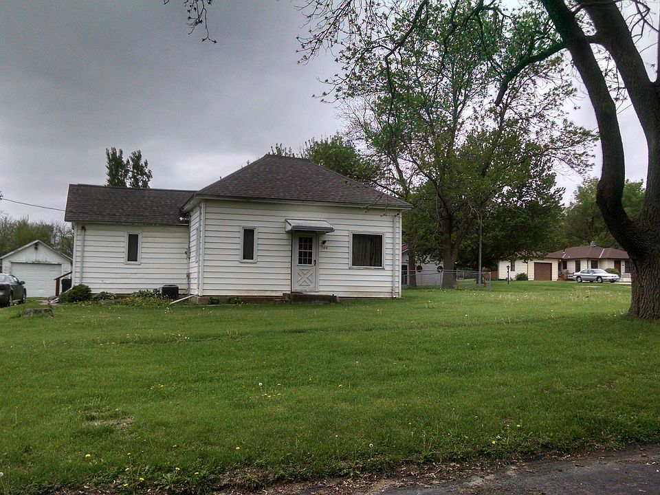 704 Station St. Home
