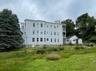 35 35/0 Heron St, West Roxbury, MA 02132