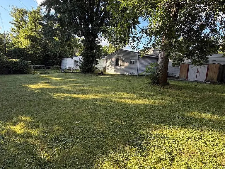 4912 Delaware Dr — Photo 12