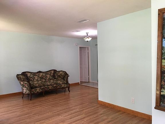 3rd image of 1739 5th Ave N
