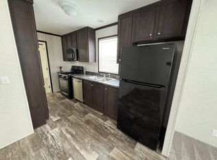 216 Maple Ave #216, Highland, MI 48357
