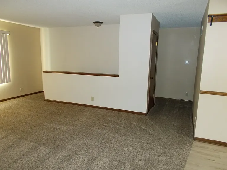 5503 S 42nd Street Ct — Photo 6