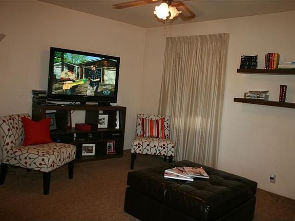 2nd image of 769 Walnut Ave