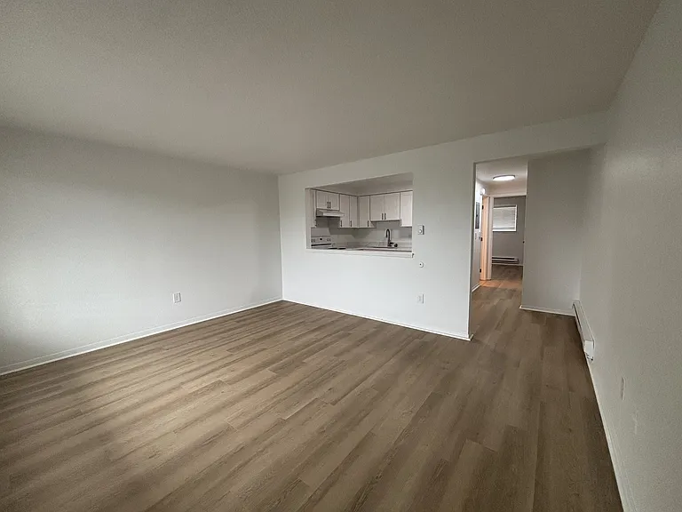 Bridgeview Flats — Photo 48