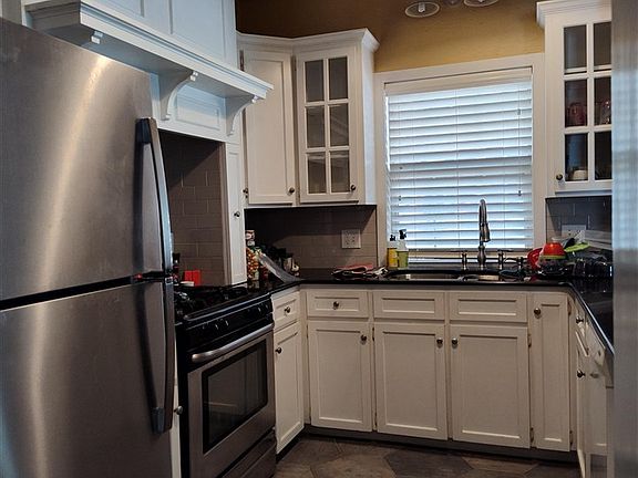 4th image of 3114 N Madison Ct