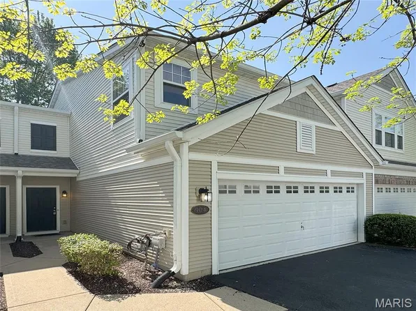 904 Kingston Terrace Court St, Charles, MO 63301