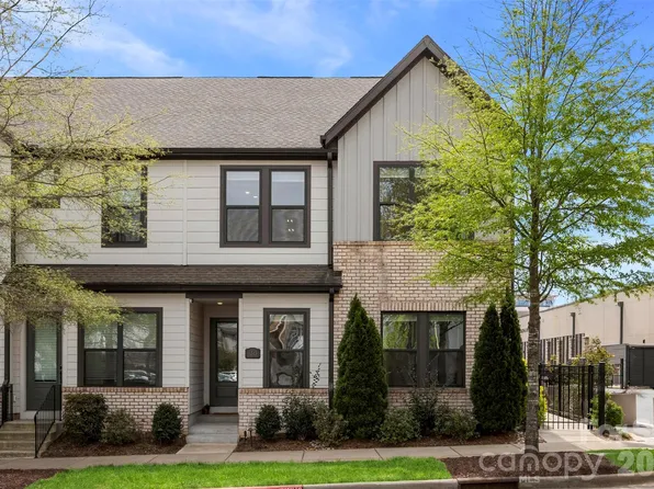6343 Southgrove St, Charlotte, NC 28277