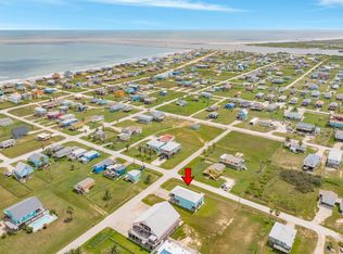 516 Treaty Dr, Surfside Beach, TX 77541