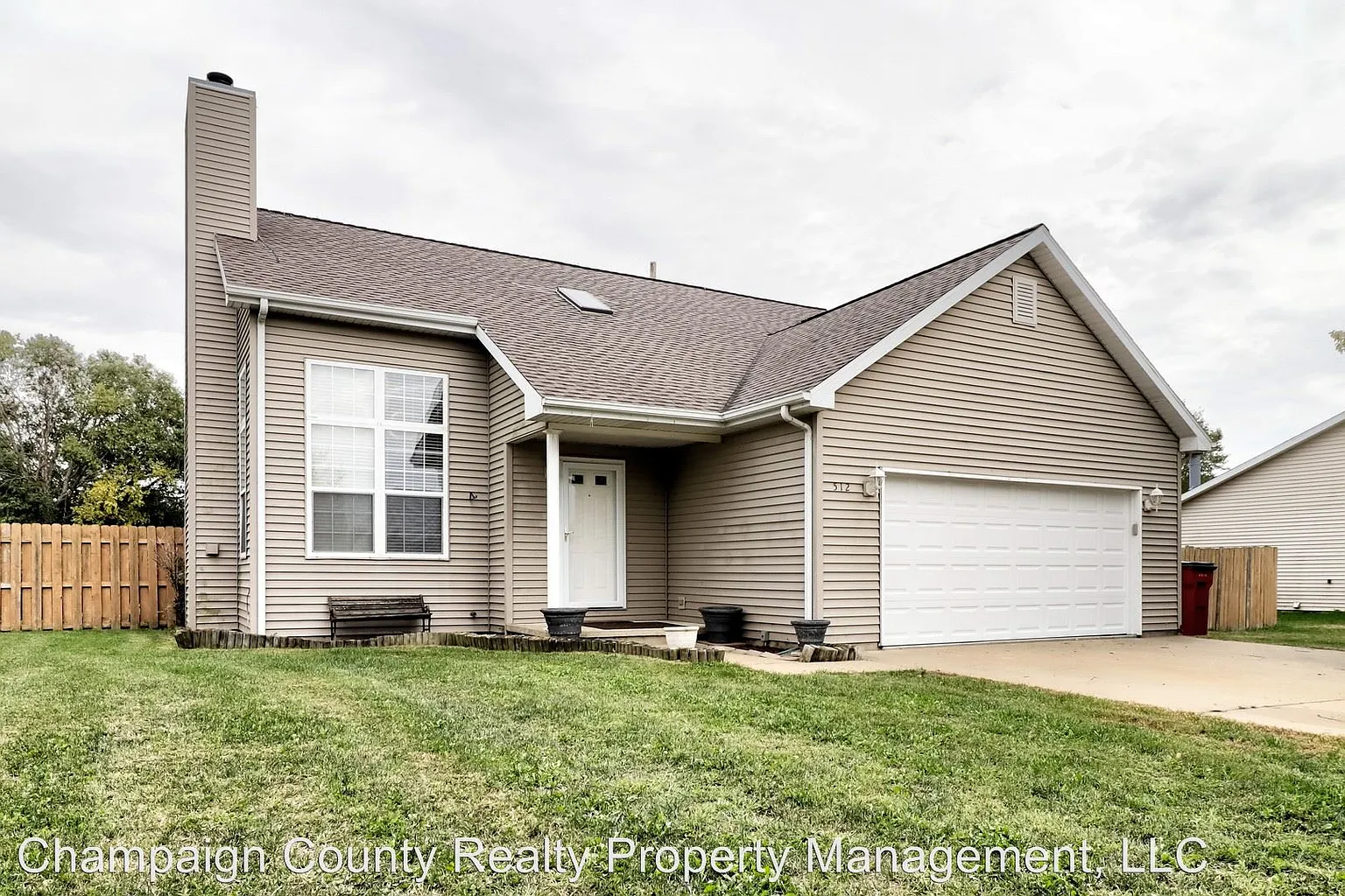 512 Crestwood Dr photo 1