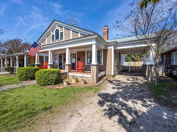2nd image of 1035 Kinard Ct