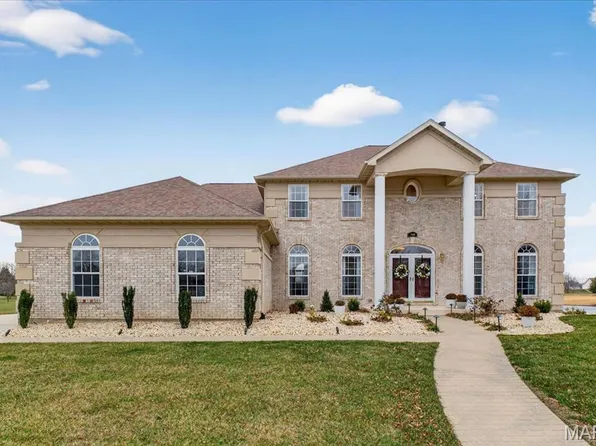 7349 Wolf Lake Ct, Fairview Heights, IL 62208