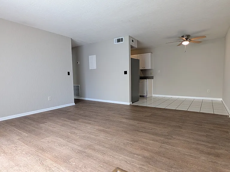 2130 Forest Knoll Dr NE #111 — Photo 9