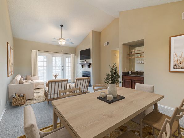 Summer Bend | 1301 Meadow Creek Dr, Irving, TX