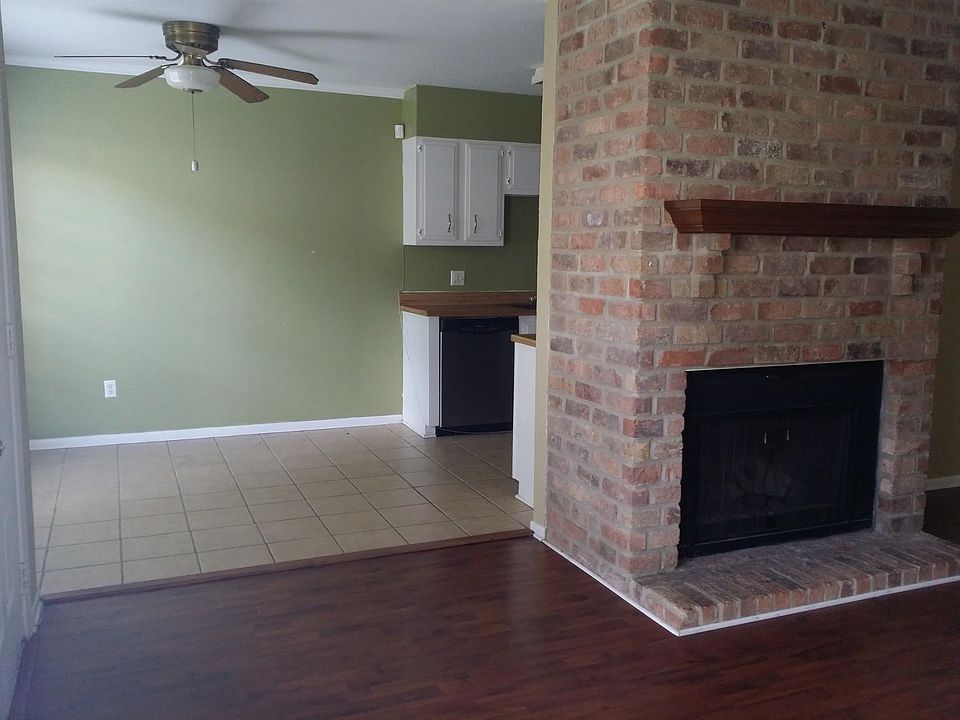 2nd image of 8634 Glenmeadow Dr
