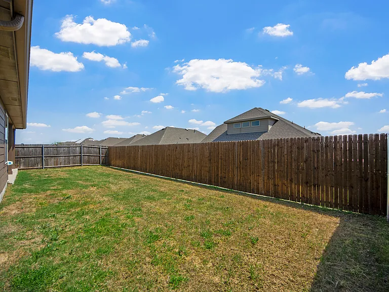 507 Saddle Club Way — Photo 32
