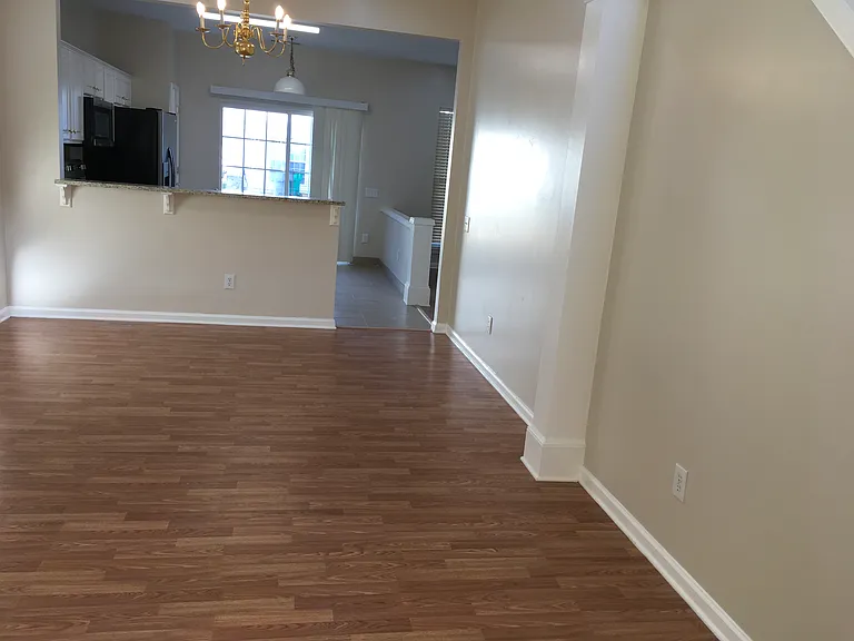 2113 McKenzie Creek Dr — Photo 3