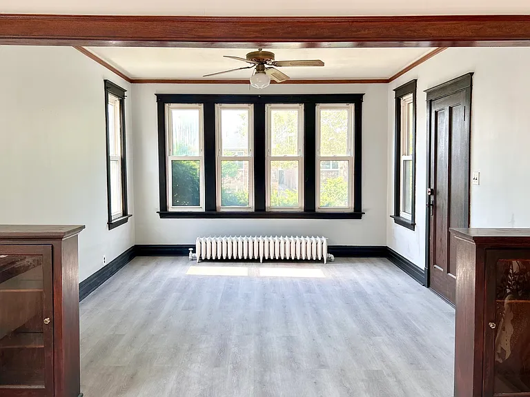 Living room facing front