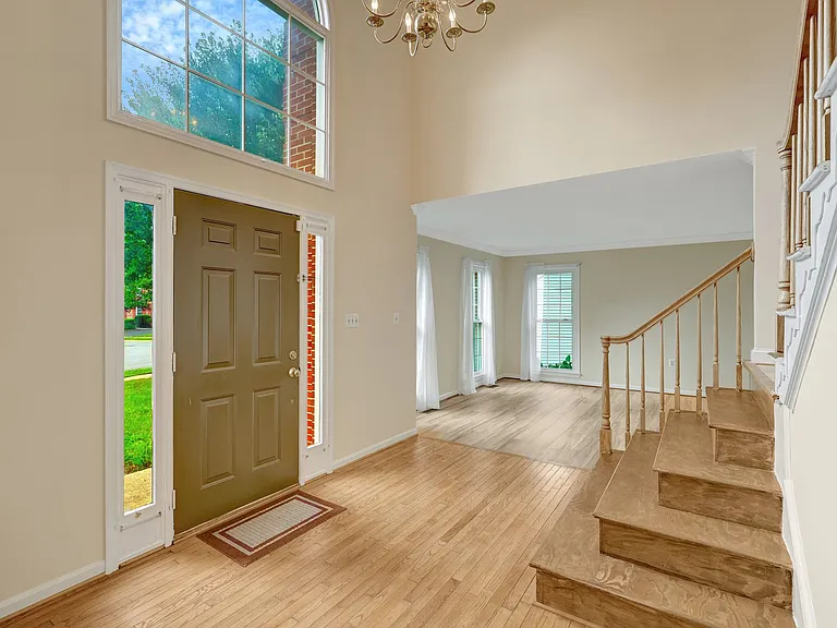 814 Autumn Breeze Ct — Photo 2