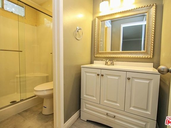 5th image of 605 N Louise St Unit 210