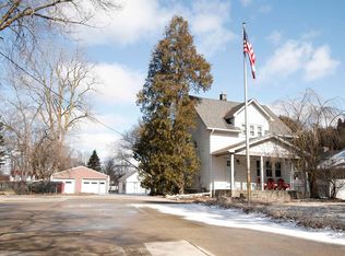 23515 Glenwood St, Clinton Township, MI 48035