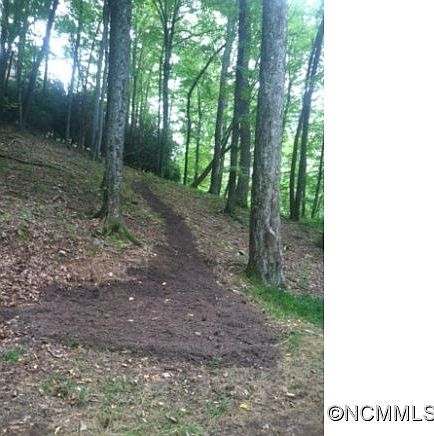 2nd image of 397 Stoneledge Trl