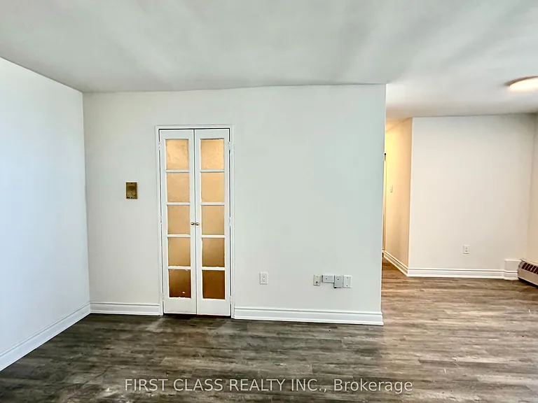 541 Blackthorn Ave #1415 — Photo 12