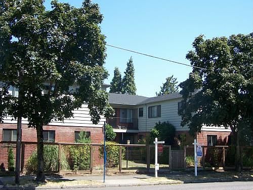 10-Unit Complex