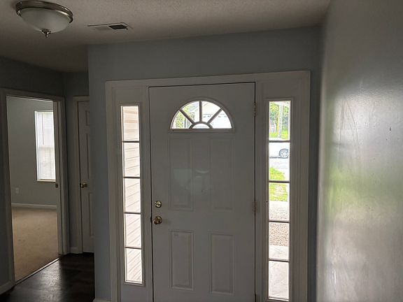 3rd image of 6359 Gary Moore Ln