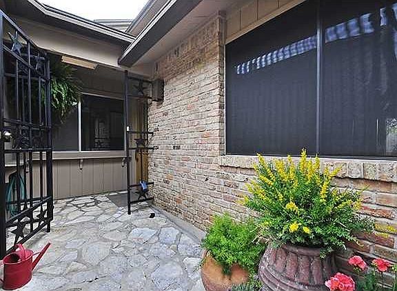 3rd image of 8315 Summer Place Dr