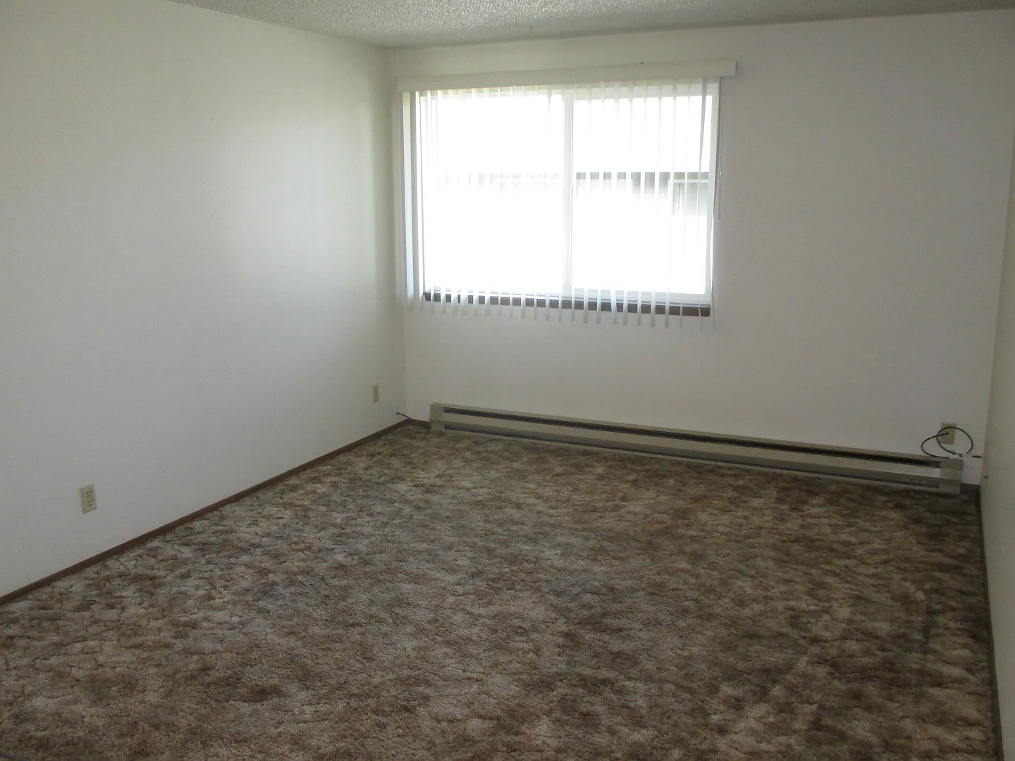 Cozy One Bedroom Apartment in the Heart of South Salem — Photo 4
