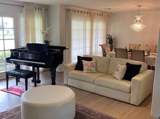 5232 Piping Rock Ln, Houston, TX 77056