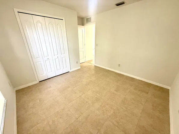 4205 21st St SW, Lehigh Acres, FL 33976