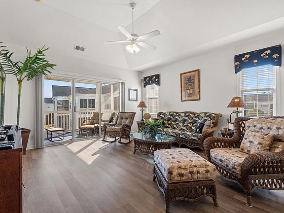 3rd image of 901 West Port Dr. #1115