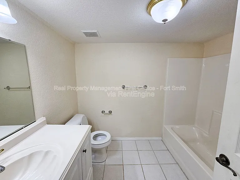 1300 Armistead Rd — Photo 31